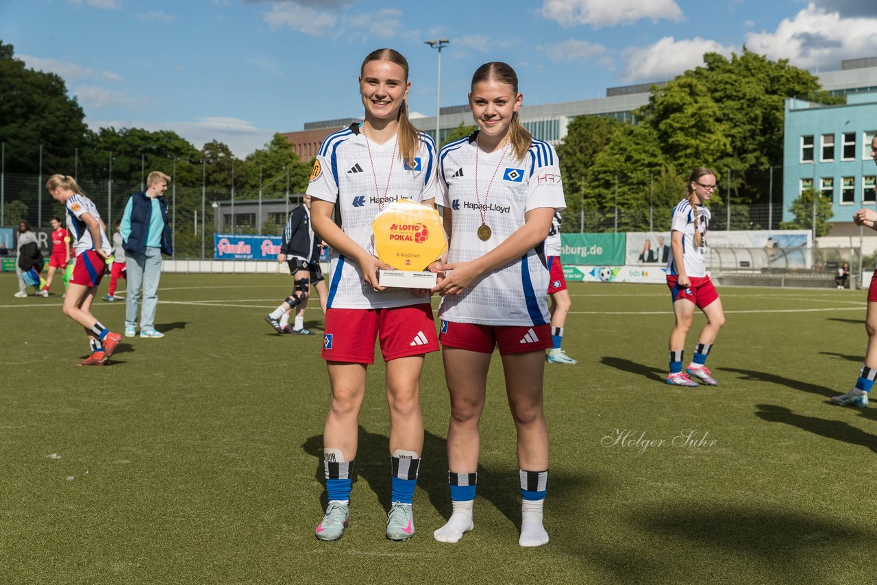 Bild 221 - wBJ Lotto Pokal Finale  Eimsbuetteler TV - Hamburger SV : Ergebnis: 0:3